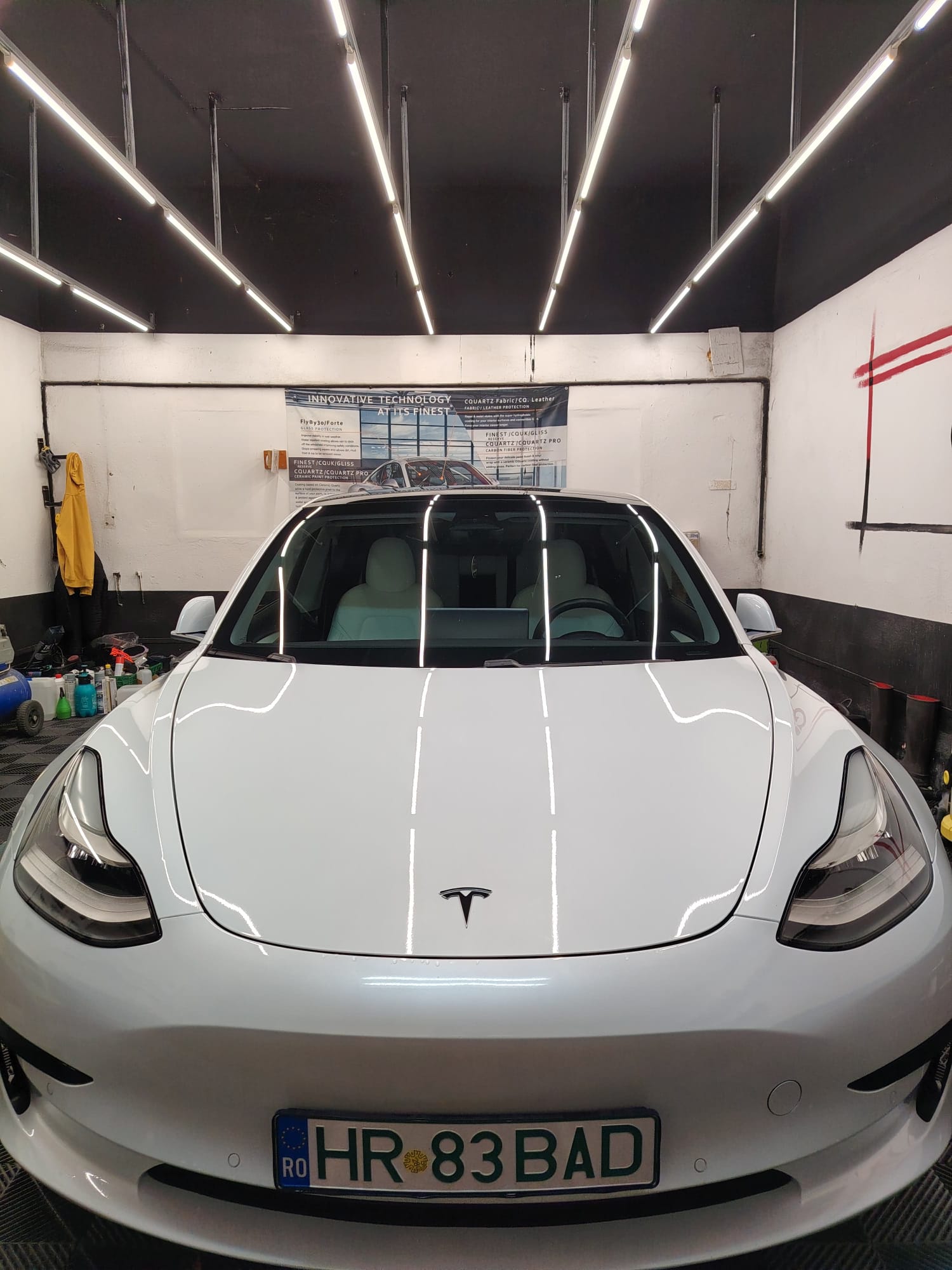 Tesla Model 3 — protecție ceramică